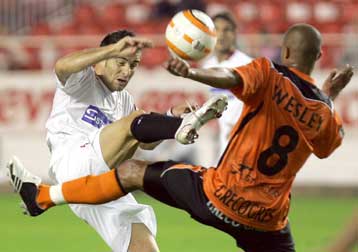 Με Ετό και Ζιουλί, η Μπαρτσελόνα 3-0 την Οσασούνα-Παραμένει στην εξάδα η Σεβίλη