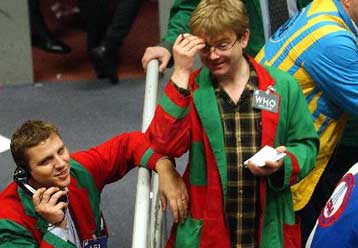 Κάτω από 60 δολάρια υποχωρούν οι τιμές του πετρελαίου