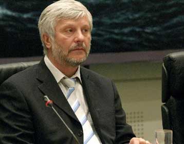 Μονιμοποίηση 1.465 συμβασιούχων δρομολογεί το υπουργείο Πολιτισμού