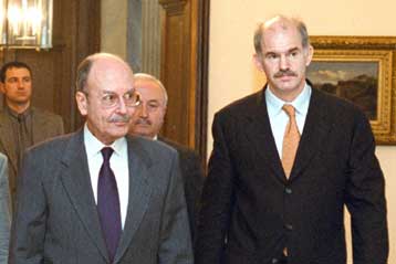 Επιτροπή κατά της διαφθοράς, υπό τον Κ.Στεφανόπουλο, προτείνει ο Γ.Παπανδρέου