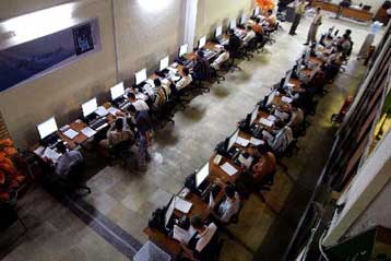 «Σάρκα και οστά» παίρνει το νέο Σύνταγμα του Ιράκ με αποδοχή σε ποσοστό 78%