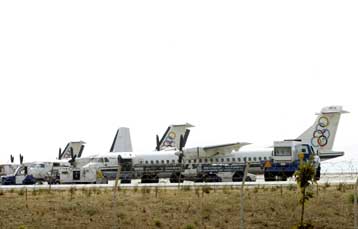 Παγώνει η διαδικασία ανάθεσης των 13 αεροπορικών δρομολογίων της άγονης γραμμής