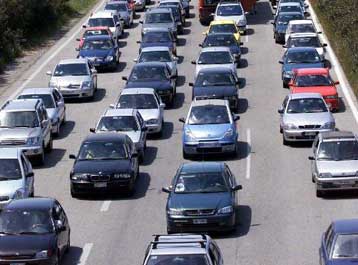 Αύξηση 30% στα ασφάλιστρα των αυτοκινήτων το 2006