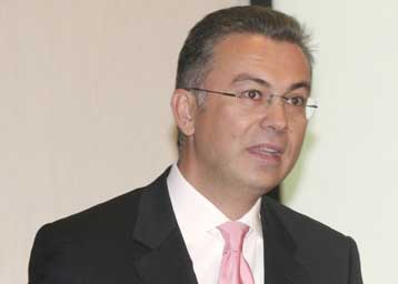 Κάλυψη κυβέρνησης στην ενέργεια Ορφανού για την έκταση του ΟΑΚΑ