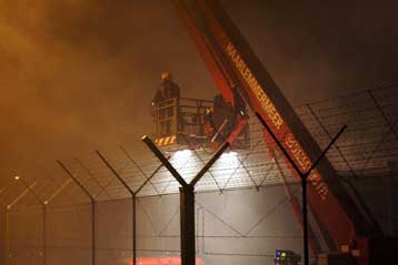 Ένδεκα νεκροί και 15 τραυματίες από πυρκαγιά στο αεροδρόμιο του Αμστερνταμ