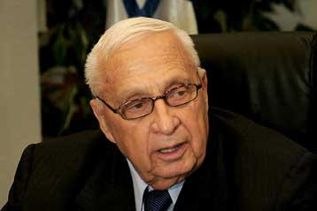 Ευρεία εκστρατεία κατά της «παλαιστινιακής τρομοκρατίας» εγκαινιάζει ο Σαρόν