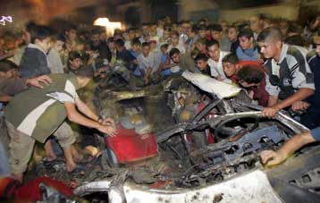 Νέες ισραηλινές επιδρομές στη Γάζα και συλλήψεις Παλαιστινίων στη Δ.Όχθη