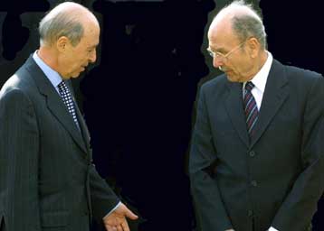 Προβληματισμένοι οι Κ.Στεφανόπουλος και Κ.Σημίτης για τις υποθέσεις διαφθοράς