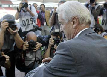 Ο Αμανατίδης σκόραρε, η Στουργκάρδη σκόνταψε και το Αμβούργο πέτυχε σπουδαία νίκη