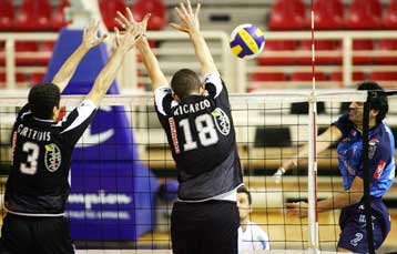 Σοκ στην Λαμία για τον Ολυμπιακό, ο Ηρακλής επικράτησε του ΠΑΟΚ με 3-1 σετ