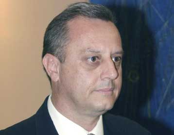 Δράση κατά των πλαστών τιμολογίων αναλαμβάνει το υπουργείο Οικονομικών