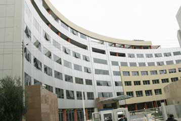 Με διαμαρτυρίες φοιτητών ξεκίνησε η «γειτνίαση» της ΓΓ Ενημέρωσης με το Πάντειο