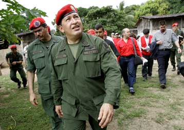 Με μεταπώληση των αμερικανικών F16 σε Κούβα και Κίνα απειλεί τις ΗΠΑ ο Ούγκο Τσάβες