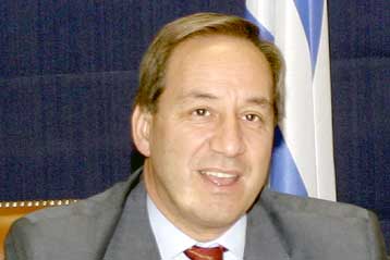 Πέντε προσωρινά μέτρα για να καλυφθεί η «τρύπα» του προϋπολογισμού το 2006