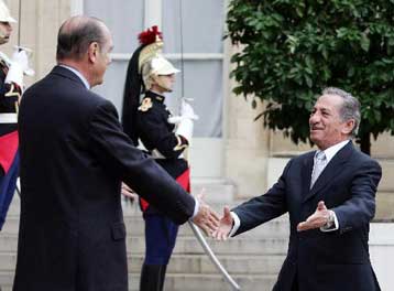 Κυπριακό και διμερείς σχέσεις στη συνάντηση Παπαδόπουλου-Σιράκ