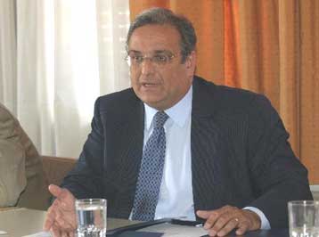 Στην αντεπίθεση ο Γ.Παπαθανασίου για το θέμα της ακρίβειας στην αγορά