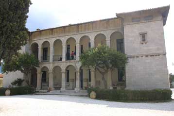 Παζάρι βιβλίων και αντίγραφων ελληνικών μουσείων στο Βυζαντινό Μουσείο