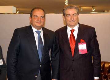 Διαβεβαιώνει ο Μπερίσα, δεν επιβεβαιώνει η Αθήνα για επίσκεψη Καραμανλή στα Τίρανα