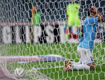 Χωρίς γκολ αλλά με θέαμα το ντέρμπι Λάτσιο-Ίντερ, στο Μιλάνο στρέφεται το ενδιαφέρον