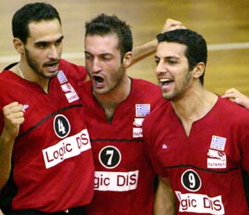 Σπουδαία νίκη από το Παγκράτι στη Νίκαια με 3-2 σετ