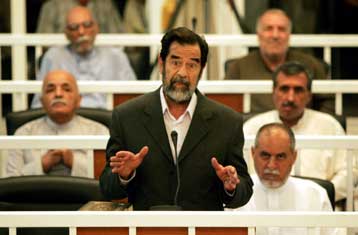 Δολοφονήθηκε ακόμη ένας συνήγορος υπεράσπισης στη δίκη του Σαντάμ Χουσεΐν