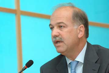 Στον αέρα ο προϋπολογισμός, λέει το ΠΑΣΟΚ