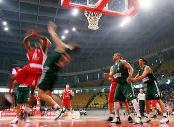 Ο Παναθηναϊκός υποδέχεται την ΤΣΣΚΑ Μόσχας και η ΑΕΚ παίζει στην Μπολόνια