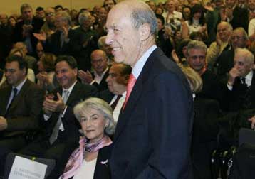 Πρόωρες εκλογές έως το Σεπτέμβριο του 2007 βλέπει ο Κ.Σημίτης