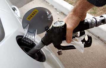 Στον εισαγγελέα 22 ιδιοκτήτες βυτιοφόρων για παραβάσεις στη διακίνηση καυσίμων