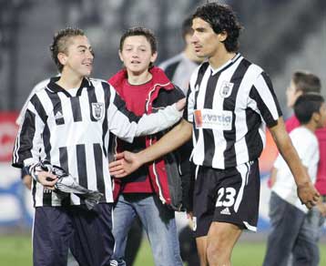 Ο ΠΑΟΚ ανανέωσε μονομερώς το συμβόλαιο του Χασιώτη