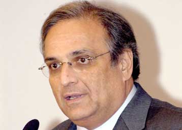 Αποφασισμένη η κυβέρνηση για εκκαθάριση στην ασφαλιστική αγορά, λέει ο Γ.Παπαθανασίου