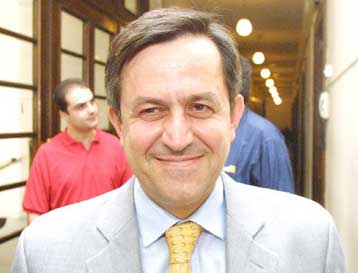 Δυσφορία στην κυβέρνηση για τις δηλώσεις του Ν.Νικολόπουλου