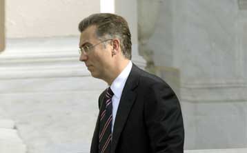 Προηγούμενες δημοσκοπήσεις επικαλείται η κυβέρνηση – Ικανοποίηση στο ΠΑΣΟΚ