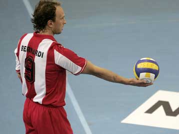 Αrrivederci του Μπερνάρντι σε Ελλάδα και Ολυμπιακό