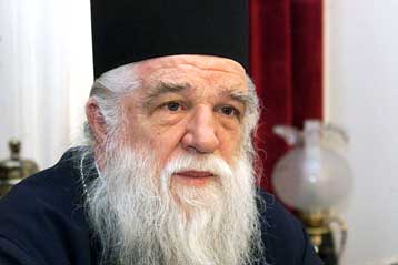 Λάβρος κατά του Κώστα Σημίτη ο μητροπολίτης Αμβρόσιος