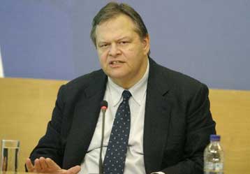 Στη Βουλή φέρνει ο Ευ.Βενιζέλος το ζήτημα της «βιομηχανίας αγωγών» κατά του Τύπου