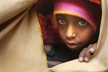 Επιχείρηση εμβολιασμού χιλιάδων παιδιών στις σεισμόπληκτες περιοχές του Πακιστάν