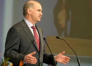 Στήριξη στον Γιώργο Παπανδρέου από τους ψηφοφόρους του ΠΑΣΟΚ