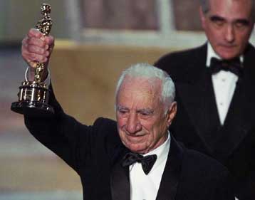 Νέα βιογραφία του Ελία Καζάν επιχειρεί να αποκαταστήσει την υστεροφημία του