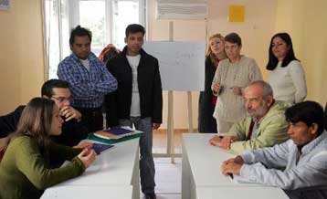 Το αίτημα απόδοσης δικαιώματος ψήφου στους μετανάστες επαναφέρει ο ΣΥΝ