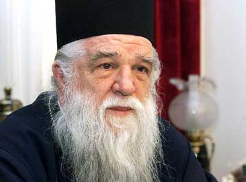 Επιμένει στις δηλώσεις του ο Αμβρόσιος – Αντιδρούν ιεράρχες και πολιτικοί