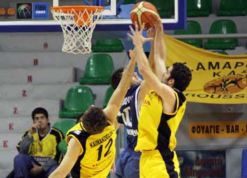 Εξασφαλίζει την πρόκριση το Μαρούσι με νίκη επί της Χάποελ