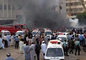 Τρεις νεκροί από έκρηξη παγιδευμένου αυτοκινήτου στο Πακιστάν