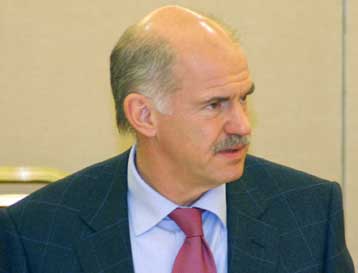 Παρέμβαση Γ.Παπανδρέου για να κλείσει το θέμα με το βιβλίο του τέως πρωθυπουργού