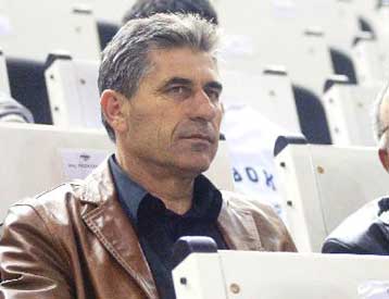 Για ένα ακόμη χρόνο ο Αναστασιάδης στην εθνική Κύπρου