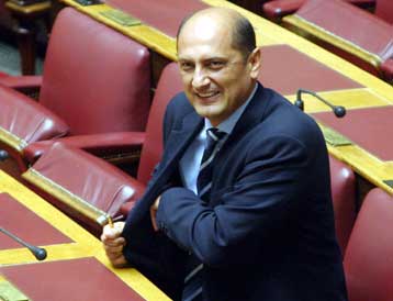 Αρση βουλευτικής ασυλίας του Π.Μαντούβαλου ζήτησε ο εισαγγελέας Αρείου Πάγου