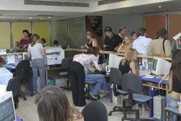 Και στα ΚΕΠ οι καταγγελίες για περιστατικά αισχροκέρδειας