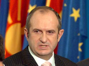 Αισιόδοξοι για την ένταξη στο ΝΑΤΟ οι υπουργοί Αμυνας ΠΓΔΜ, Αλβανίας και Κροατίας