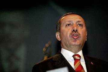 Δυσφορία Ερντογάν επειδή δεν πραγματοποιείται το ταξίδι Καραμανλή στην Αγκυρα