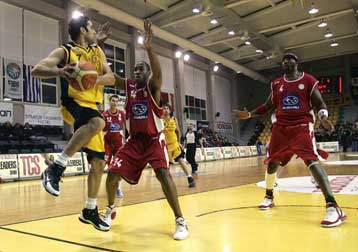 Νωρίς-νωρίς η πρόκριση στους «16» για το Μαρούσι, 69-54 την Χάποελ Τελ Αβίβ